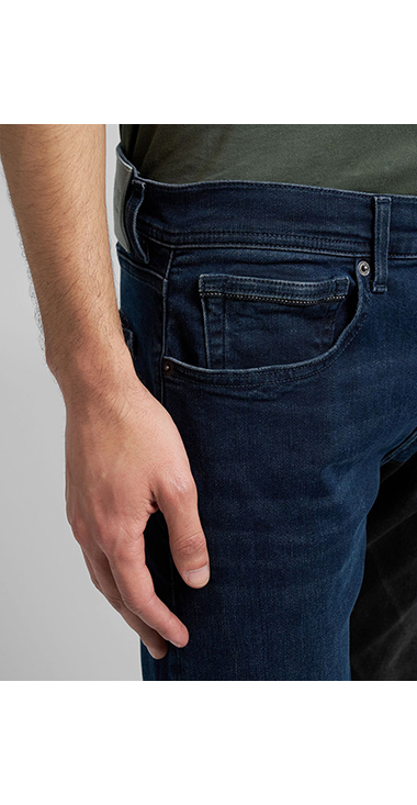 HUGO REPLAY ダークブルー ストレートデニム １４日限定！！HUGO REPLAY ダークブルー ストレートデニム - メルカリ