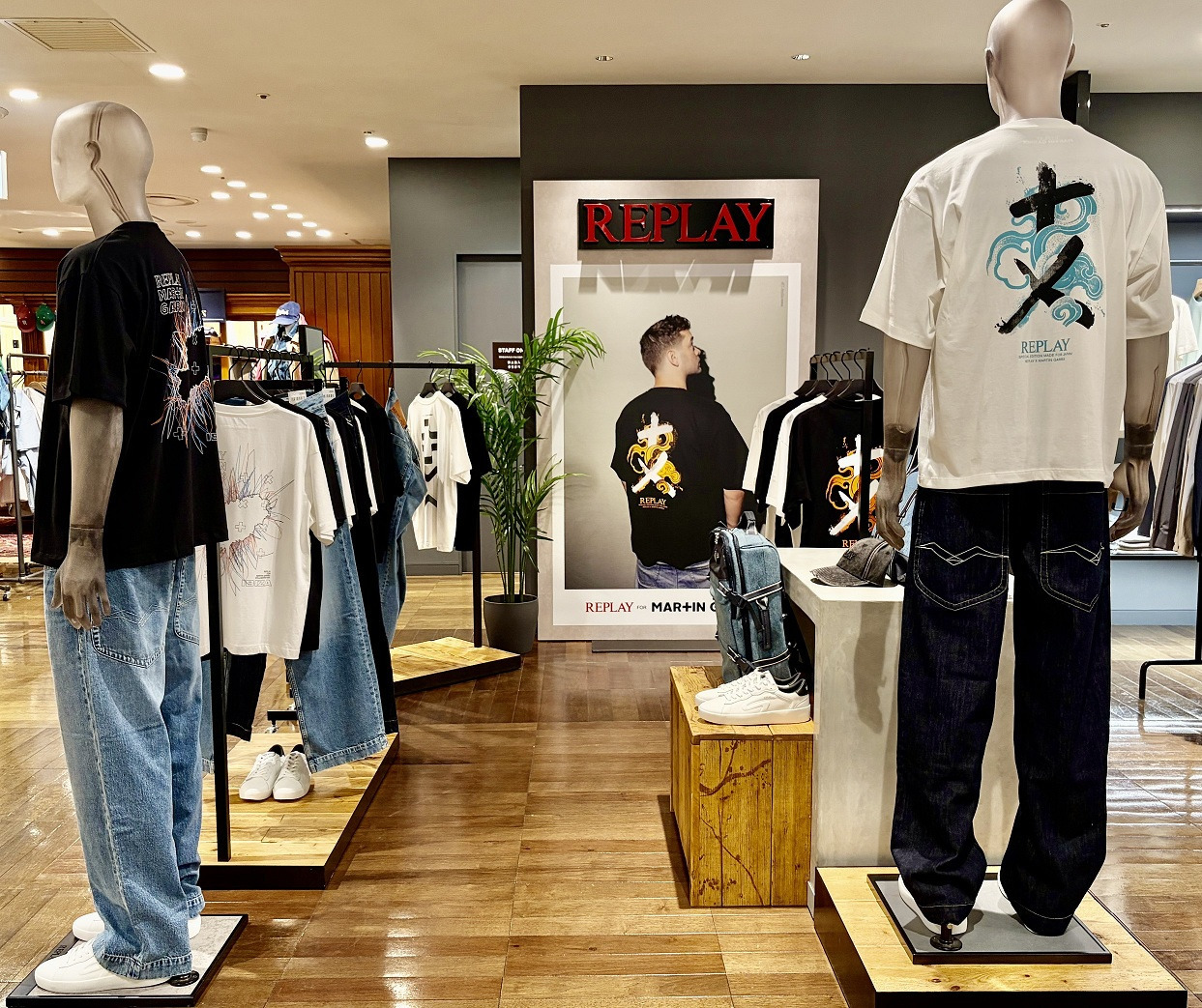 REPLAY &times; MARTIN GARRIX、伊勢丹新宿店にて期間限定POP UPを開催